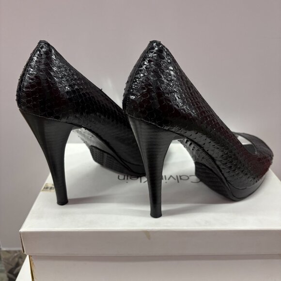 Calvin Klein Black Dolly Kidskin Heels Size:9 - Picture 2 of 3